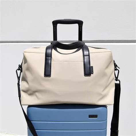 away large everywhere bag reviews.